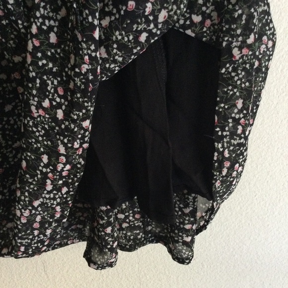 LULU’S NWT Maxi Floral Print V-Neck Dress Black Size Small - Picture 10 of 14